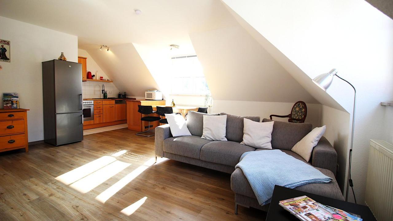 Homie Stay Zell - Apartment Mit Privatparkplatz Zell am Main 외부 사진